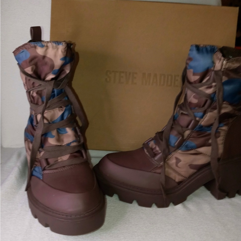 Steve Madden boot